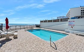 Family Friendly Oceanfront Condo With Pool!